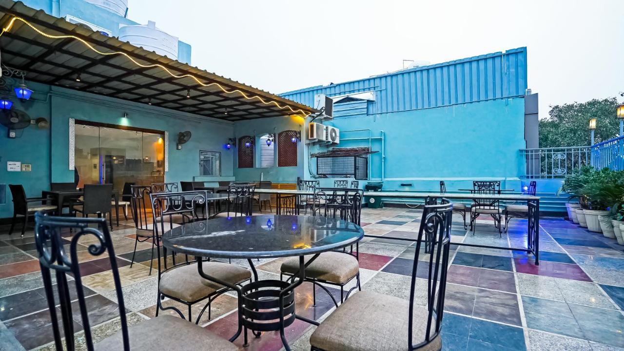 Hotel Pooja Palace Nova Deli Exterior foto